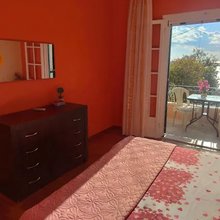 Marios Appartement Lákones